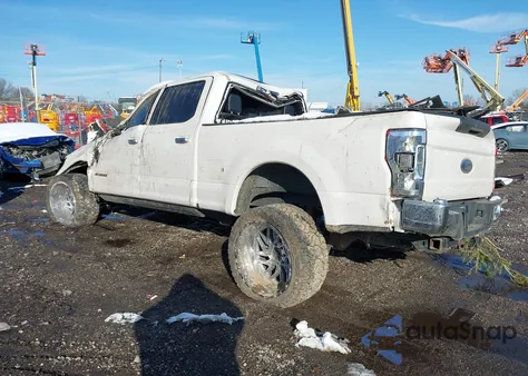 2018 Ford F-250 Lariat из США, поврежденный, VIN 1FT7W2BT9JEC51149